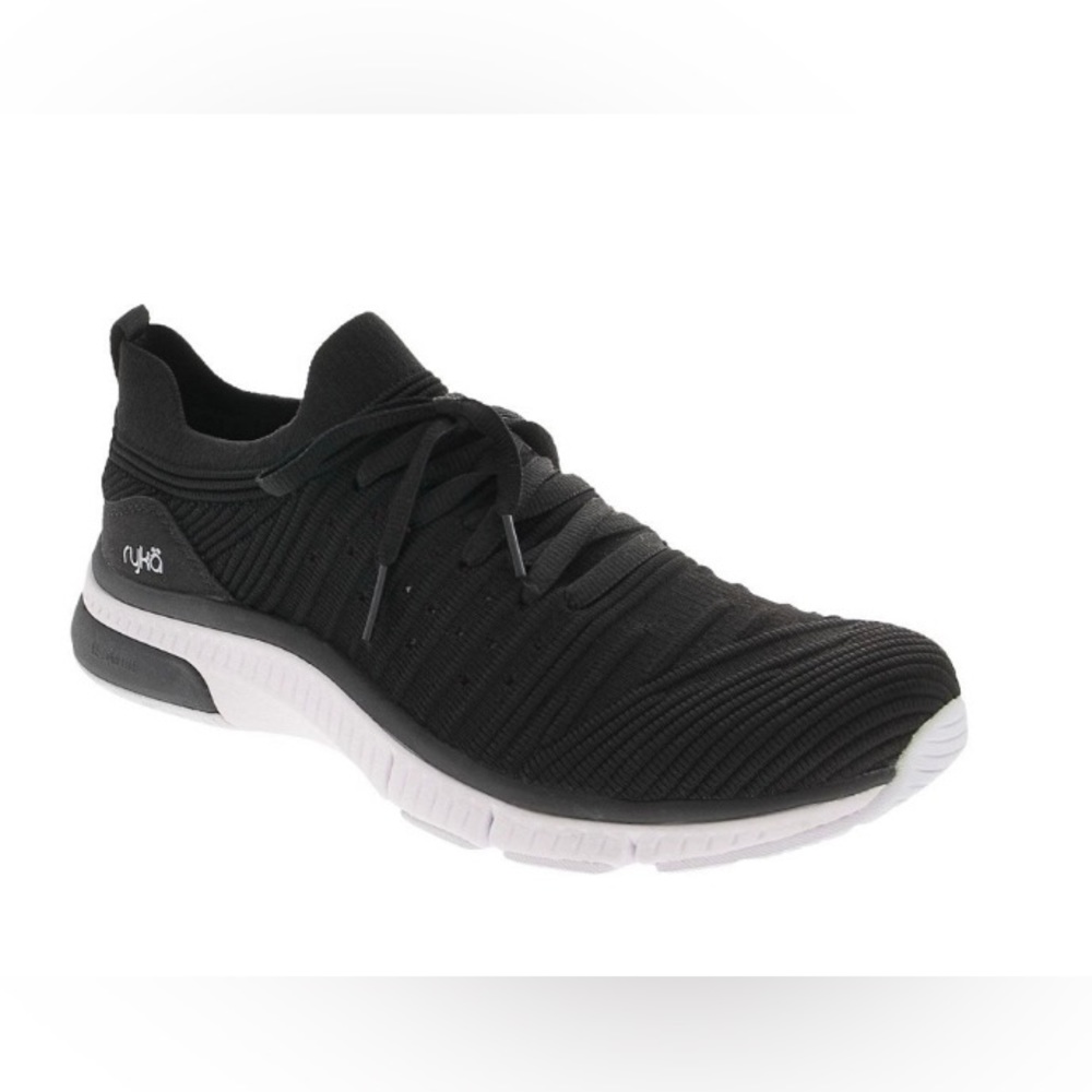 WOMENS SIZE 10 sneakers